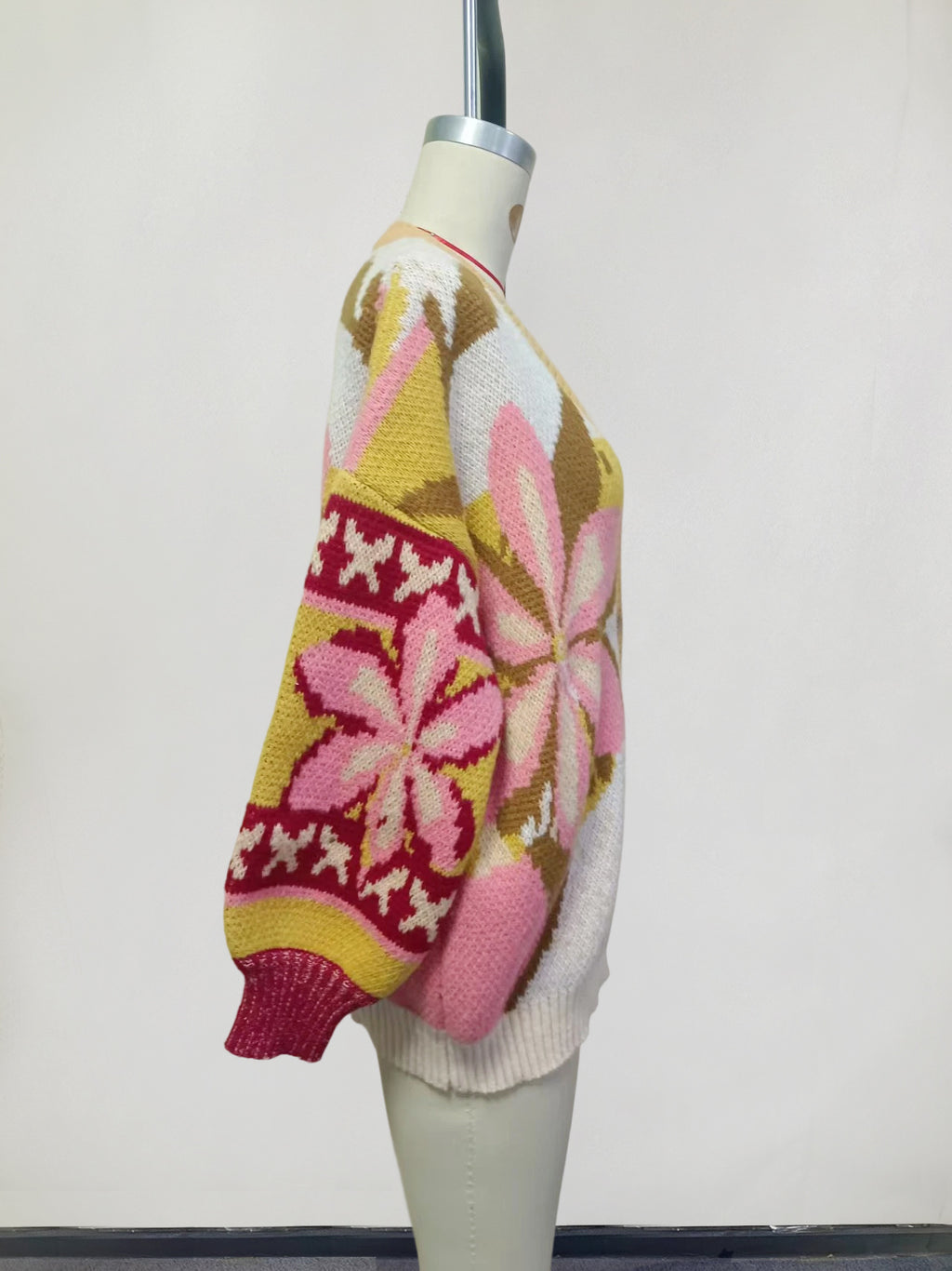 Blooming Floral Intarsia Oversized Knit Cardigan - Floral - 3