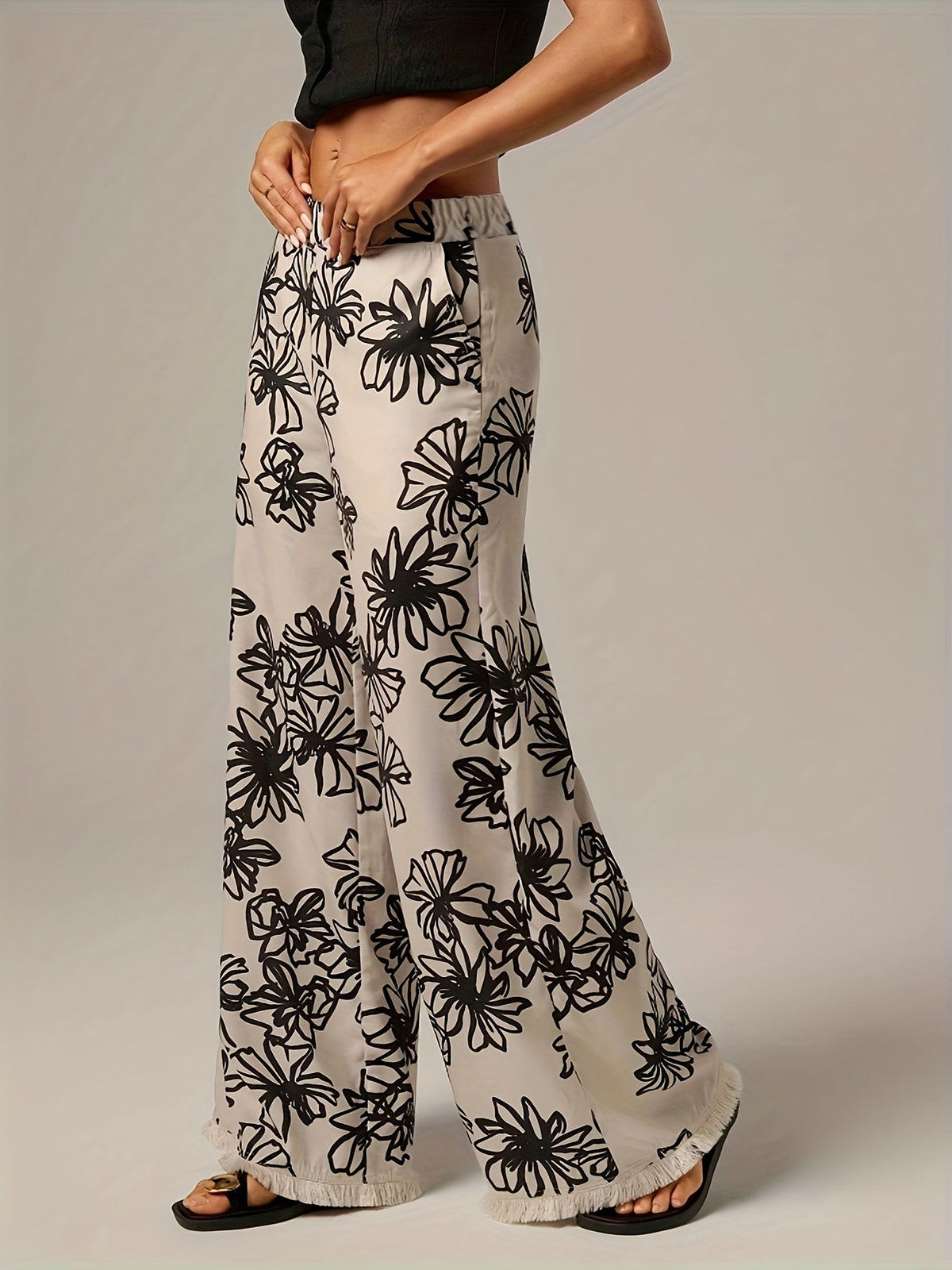 Floral Sketch Print Wide Leg Pants - Black - 4
