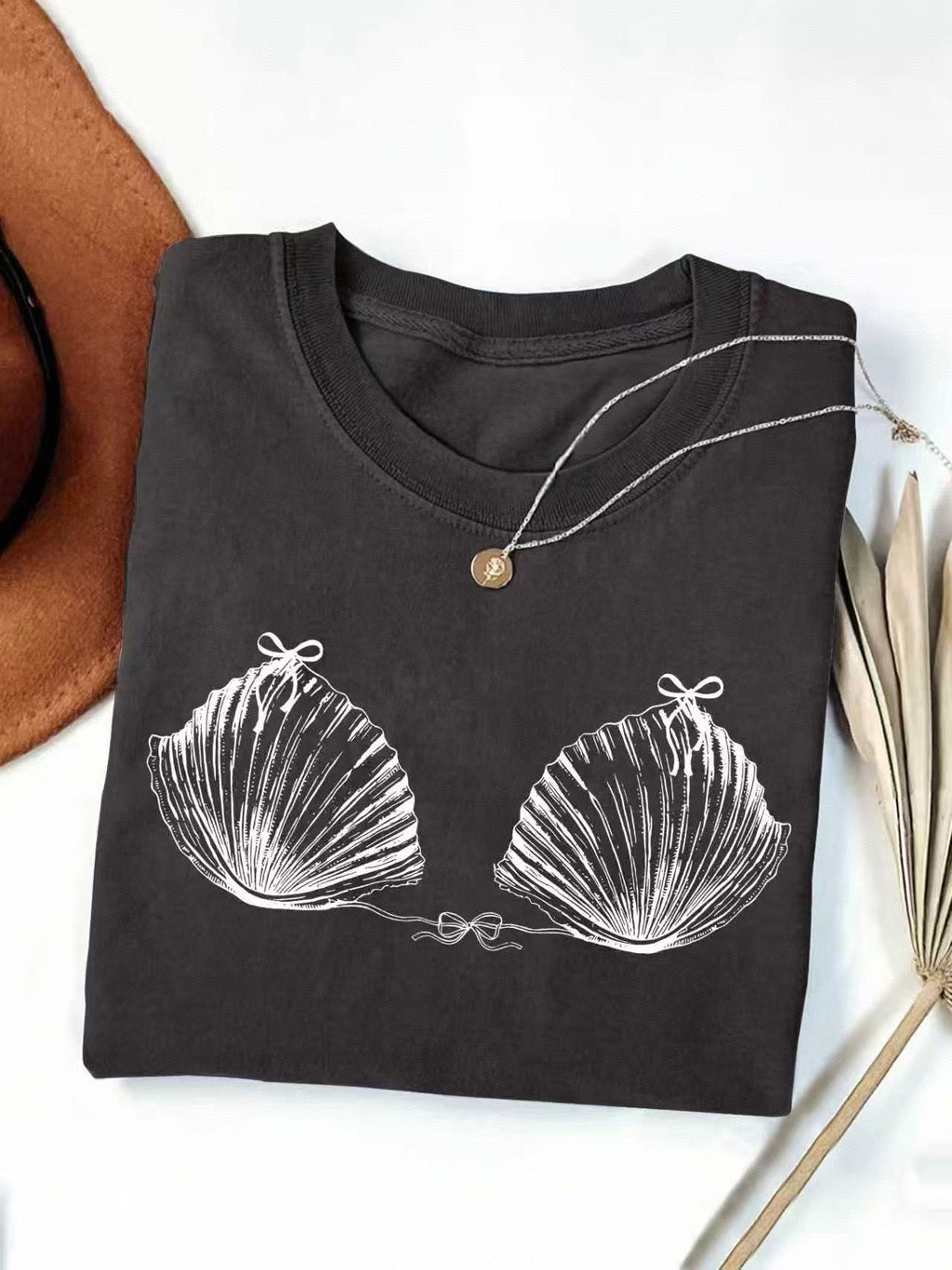 Seashell Bikini Sketch Print Cotton Tee - Black