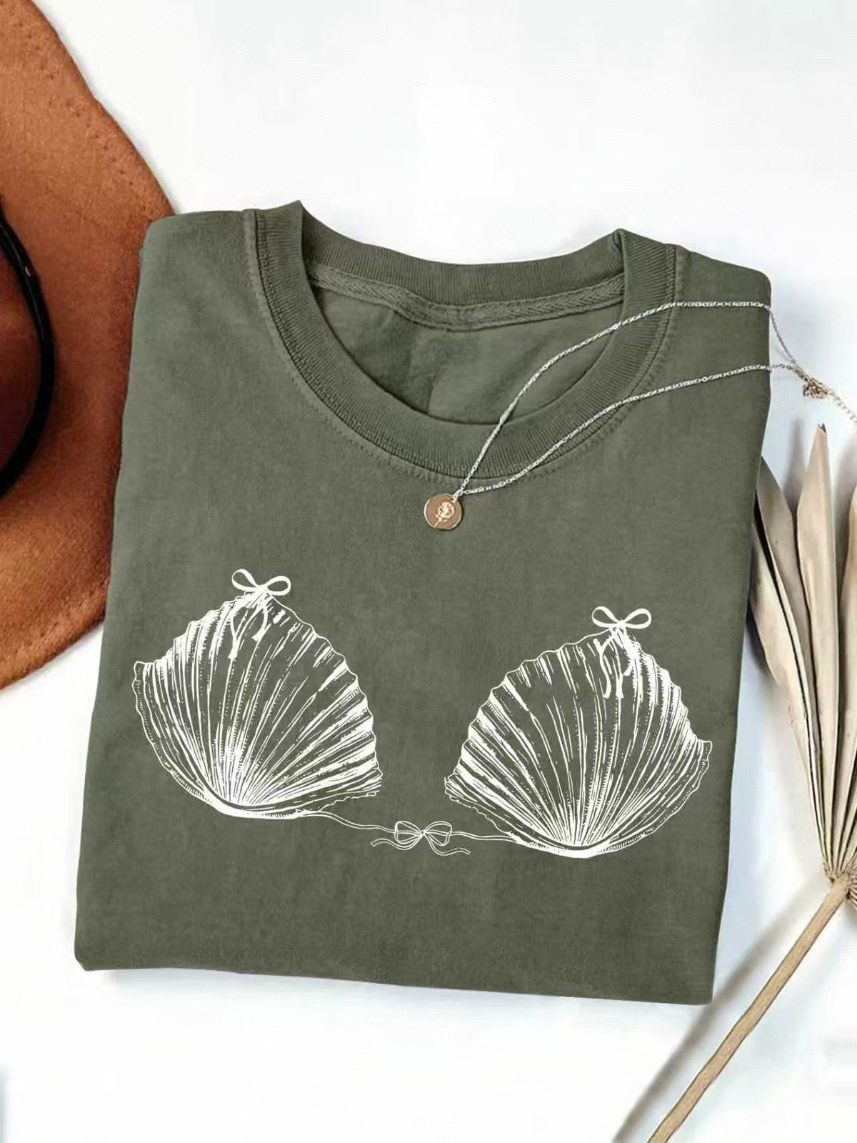 Seashell Bikini Sketch Print Cotton Tee - Green