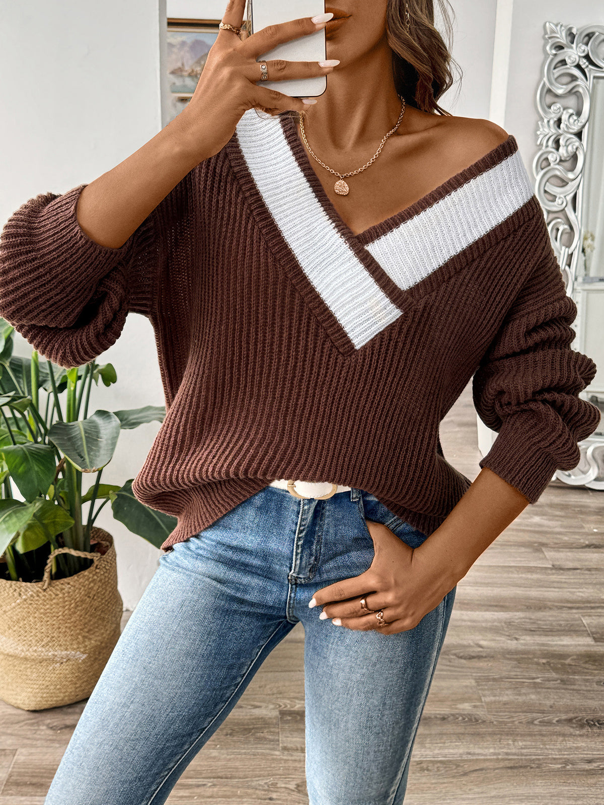 Contrast Trim Deep V-Neck Sweater - Coffee - 2
