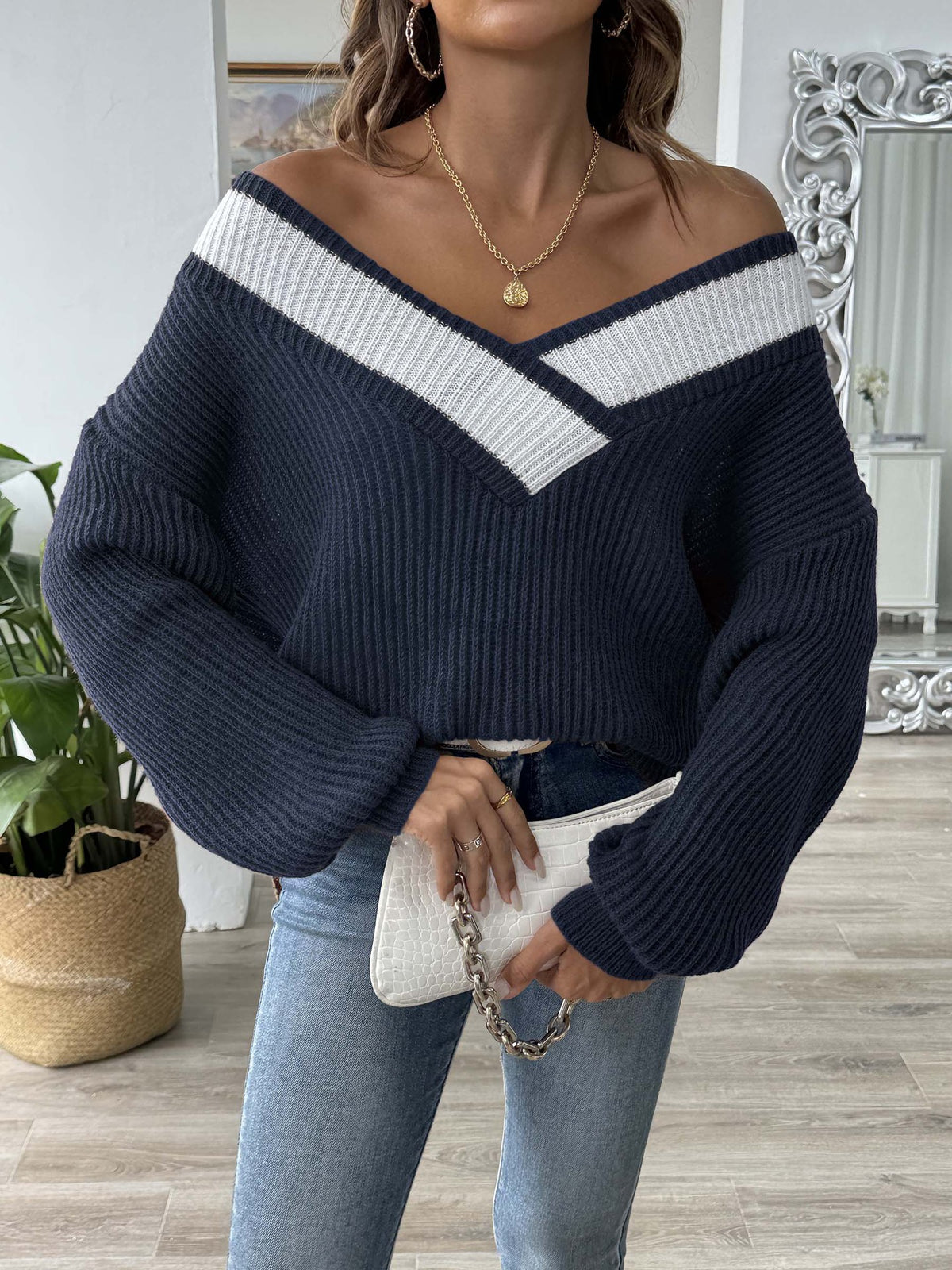 Contrast Trim Deep V-Neck Sweater - Navy - 2