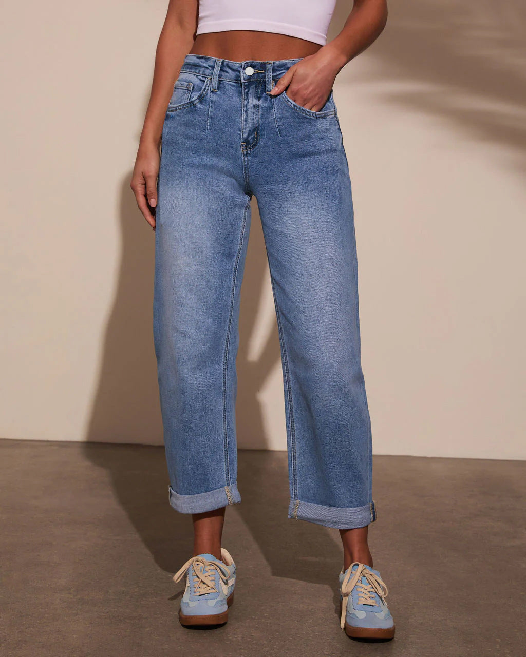 Cuffed Hem Straight Leg Cropped Jeans - Blue