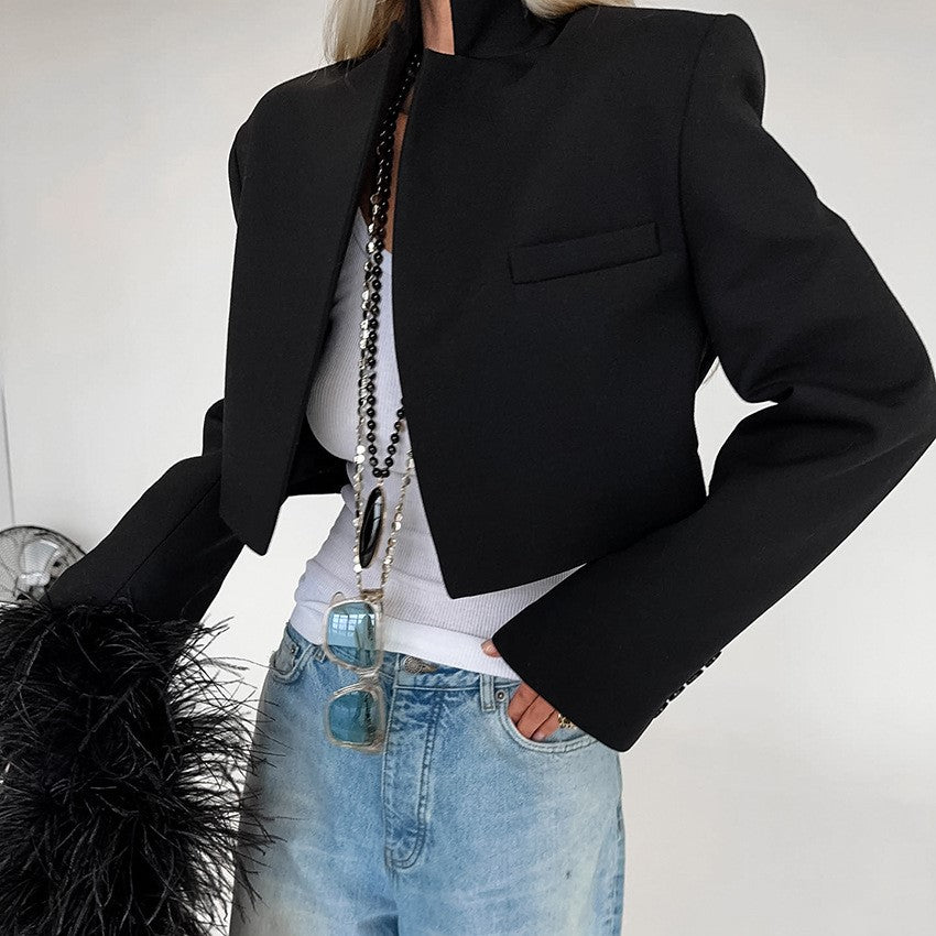 Structured Shoulder Cropped Black Blazer - Black