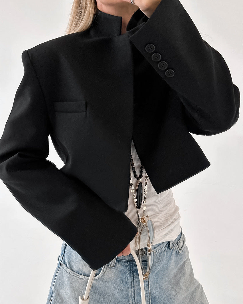 Structured Shoulder Cropped Black Blazer - Black - 4