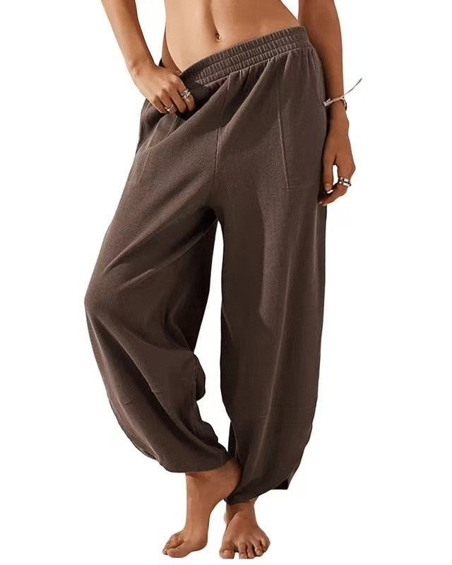 Balloon Leg Harem Pants With Smocked Waistband - Brown