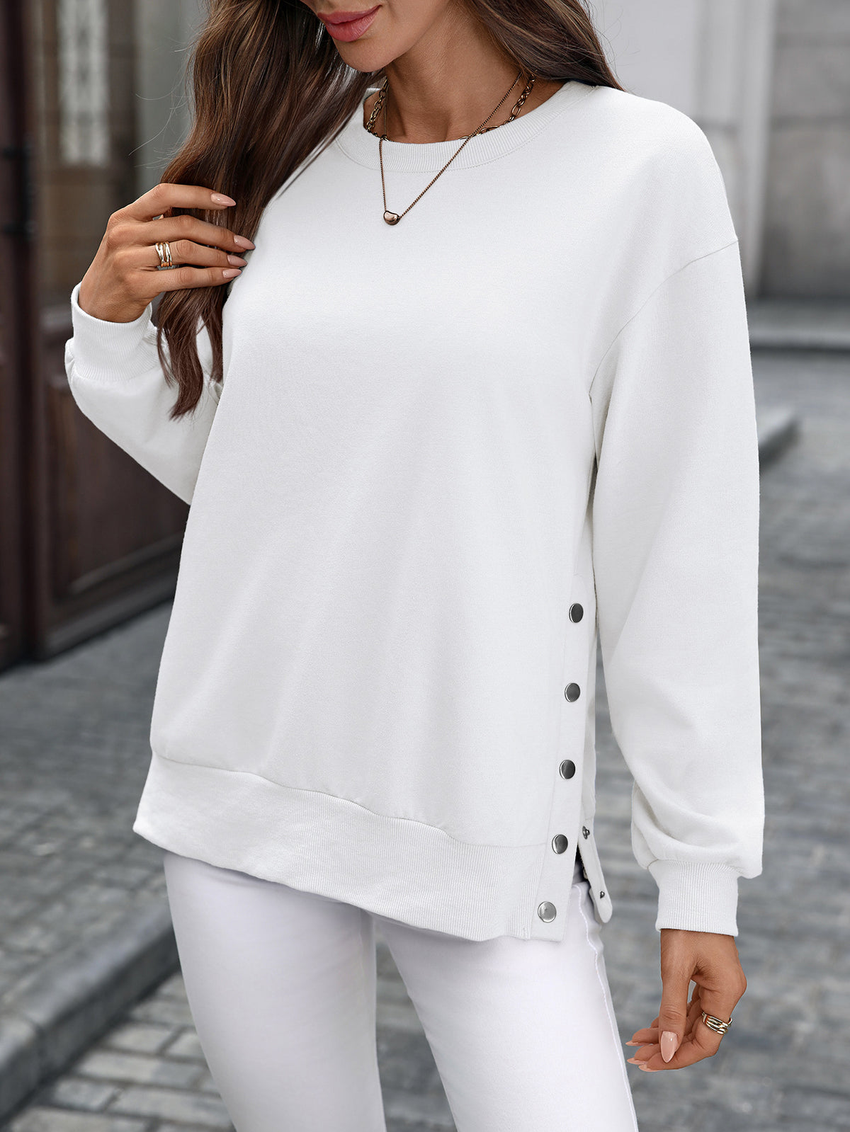 Side Button Split Hem Crewneck Sweatshirt - White