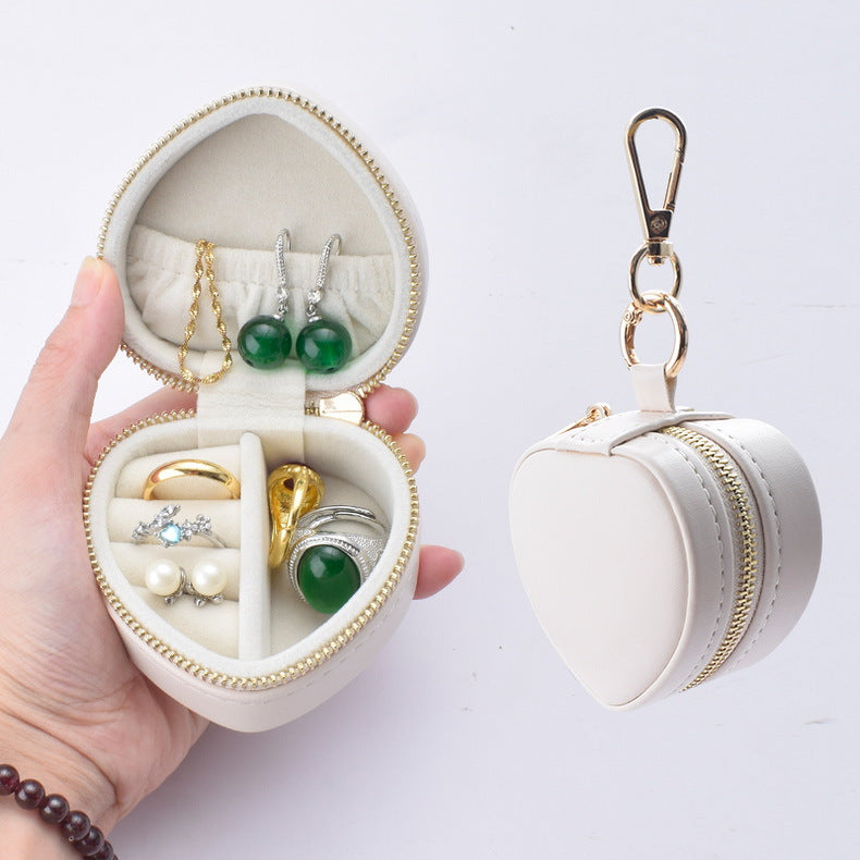 Tiny Heart Travel Jewelry Case With Clip - OffWhite