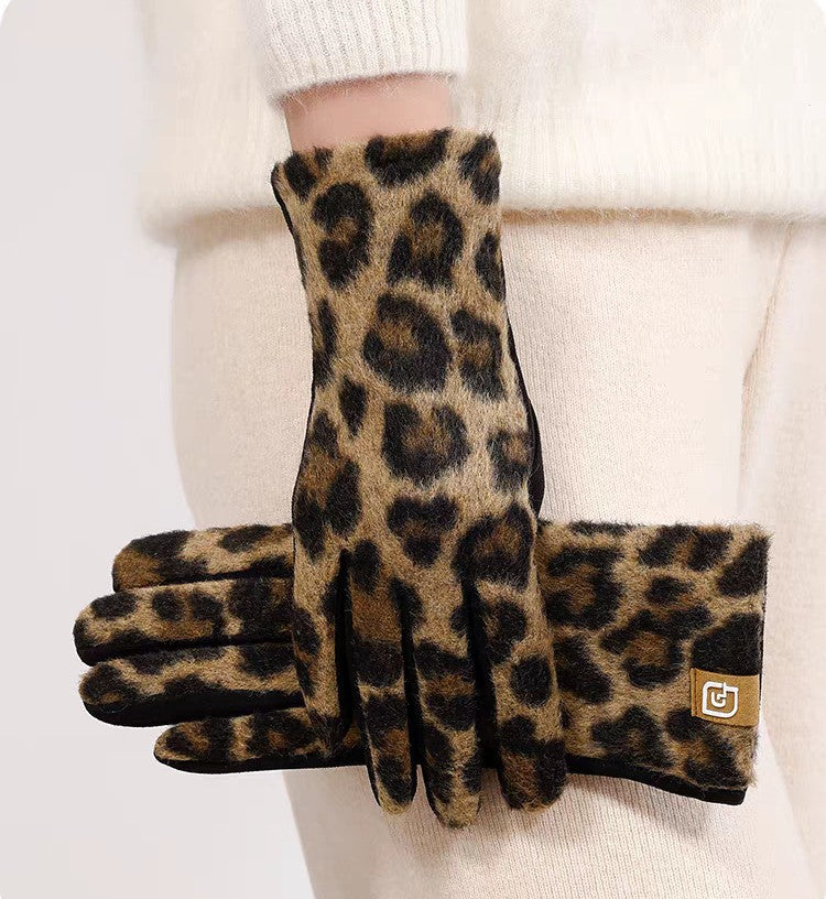 Leopard Print Fleece Lined Winter Gloves - Black