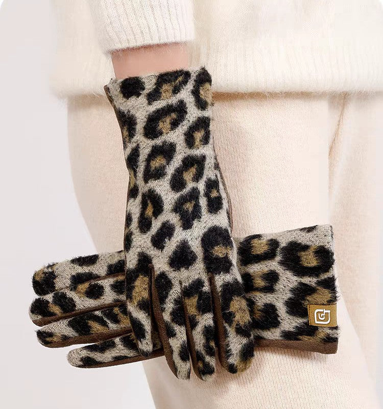 Leopard Print Fleece Lined Winter Gloves - Khaki