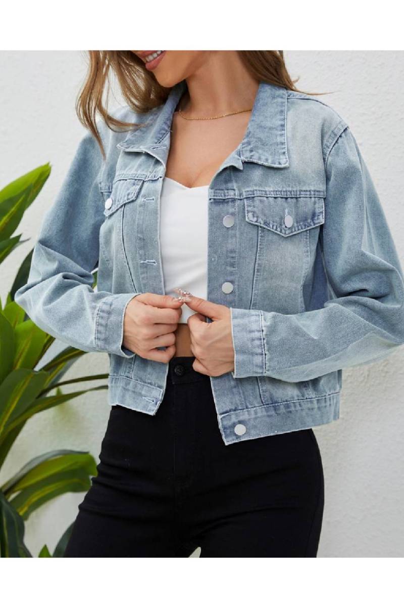Light Wash Gradient Cropped Denim Jacket - Blue