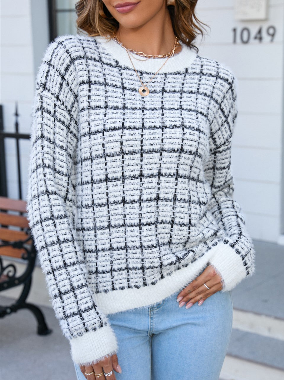 Fuzzy Plaid Check Crewneck Knit Sweater - Black - 2