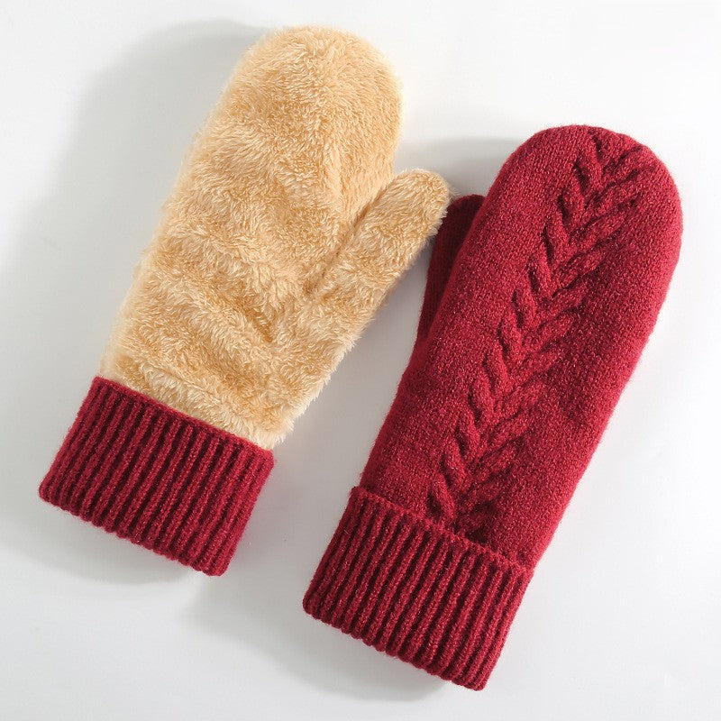 Fleece Lined Cable Knit Mittens - Red