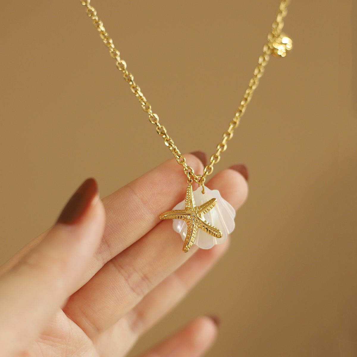Seashell And Starfish Charm Chain Necklace - Gold - 4