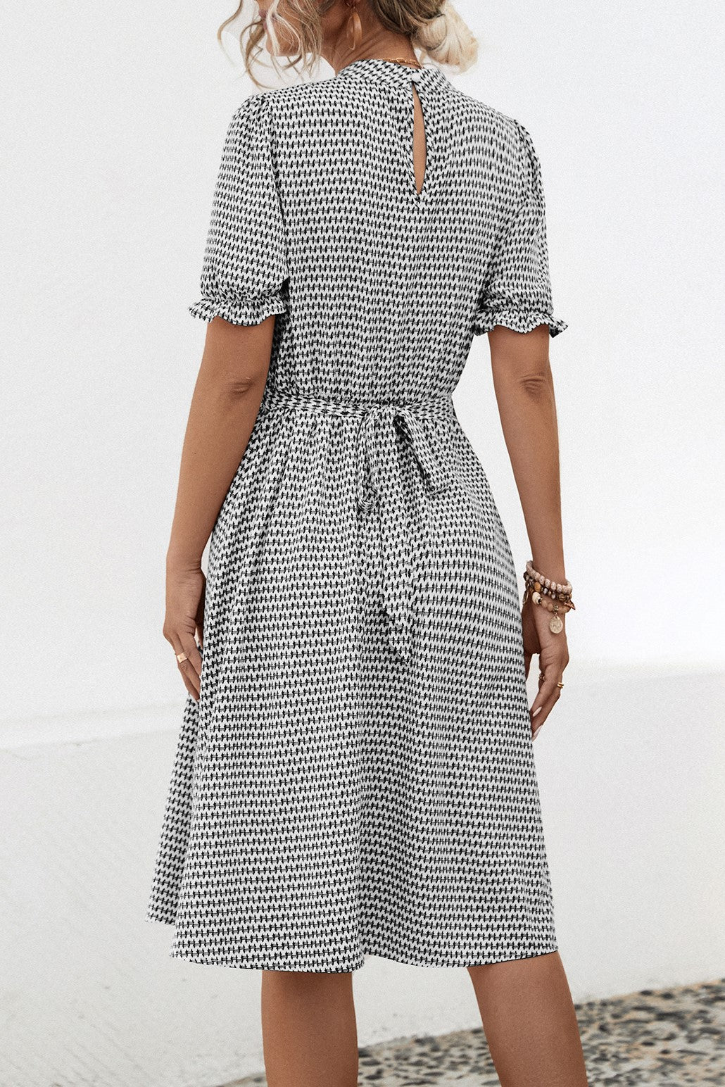 Micro Print Ruffle Neck Belted Midi Dress - Black - 3