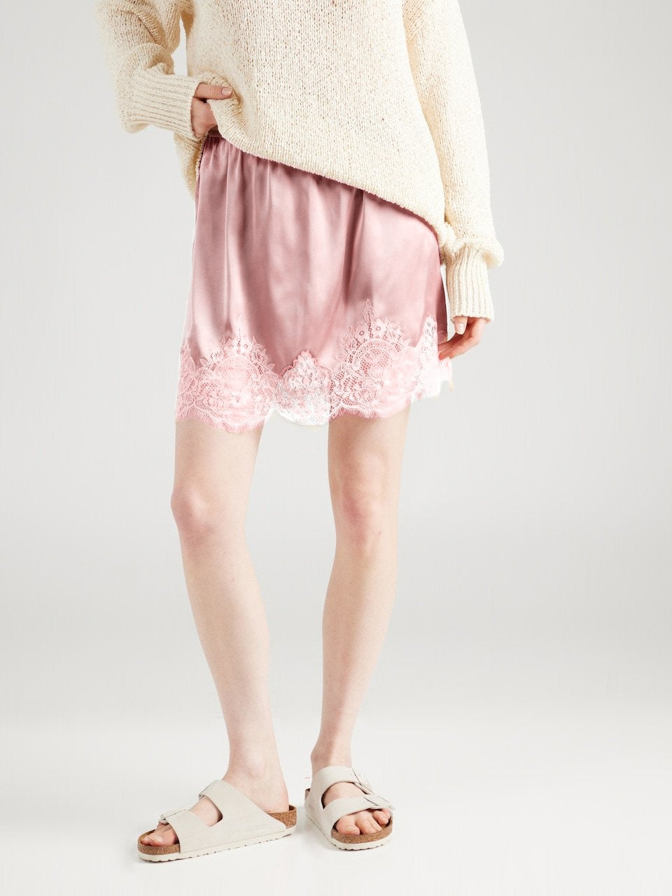 Scalloped Lace Trim Satin Mini Skirt - Pink - 3