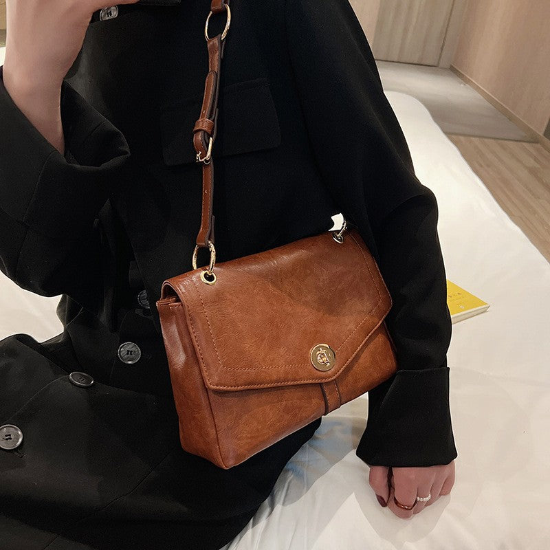 Vintage Turn Lock Flap Crossbody Bag