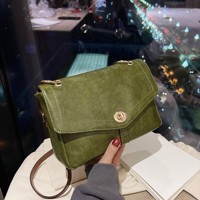 Vintage Turn Lock Flap Crossbody Bag