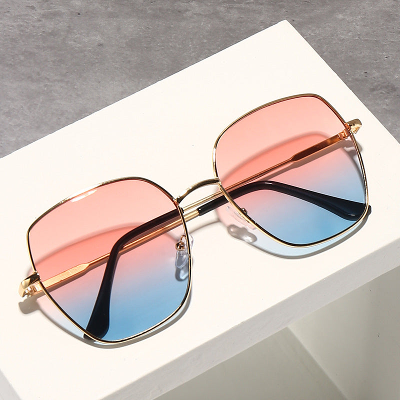 Oversized Metal Frame Gradient Sunglasses - view 4