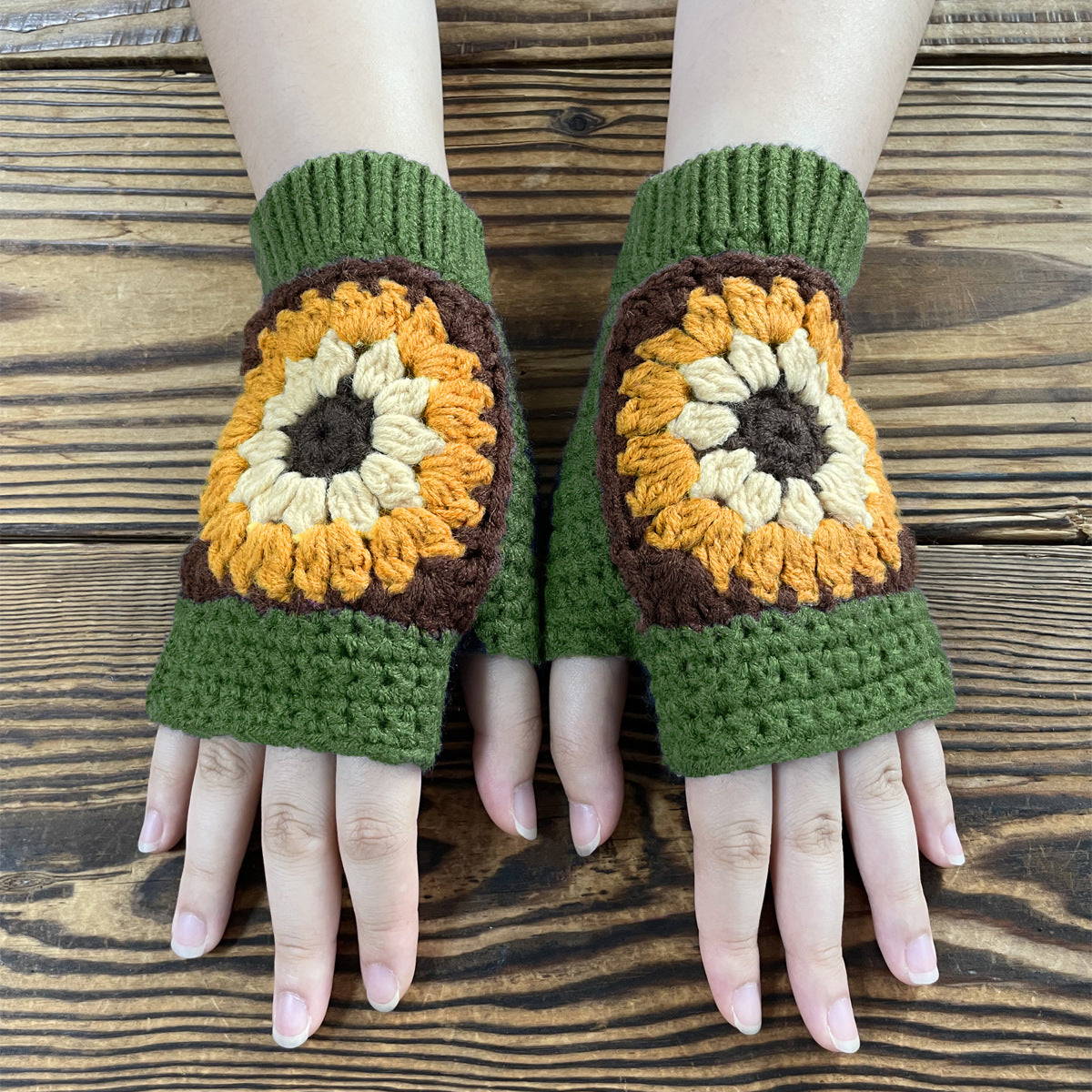 Granny Square Sunflower Fingerless Knit Gloves - Green