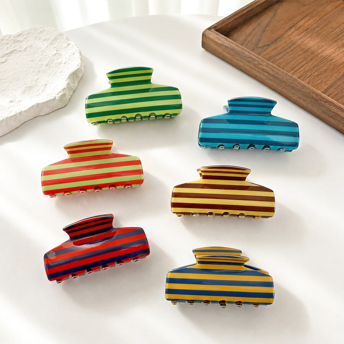 Retro Two-Tone Striped Large Hair Claw Clip - view 2
