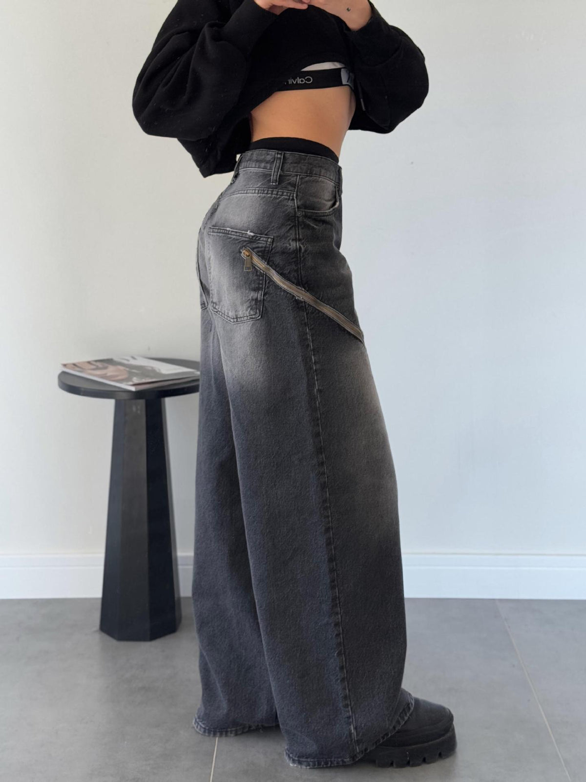 Baggy Wide Leg Faded Wash Jeans - Black - 1