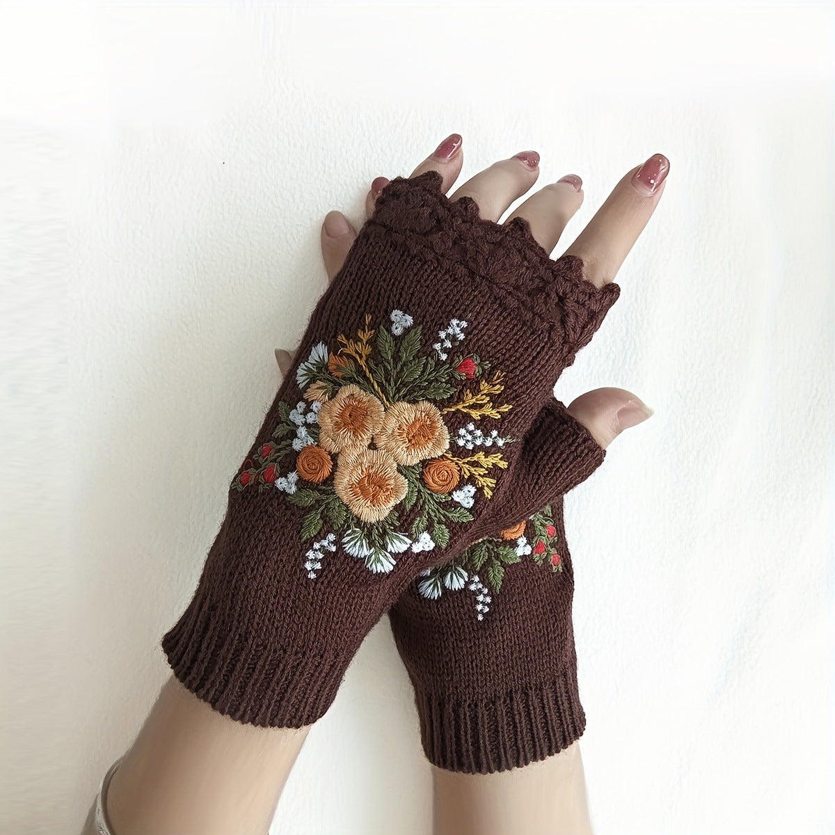 Fingerless Knit Gloves With Embroidered Bouquets - Brown