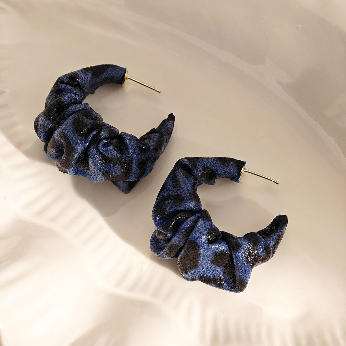 Leopard Print Ruched C Hoop Earrings - Blue