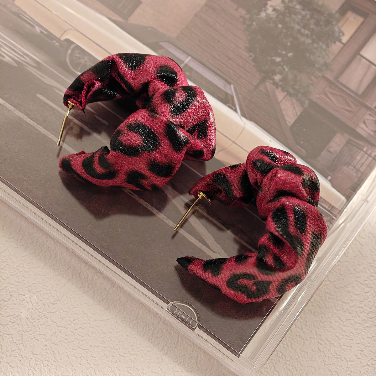 Leopard Print Ruched C Hoop Earrings - Rosered