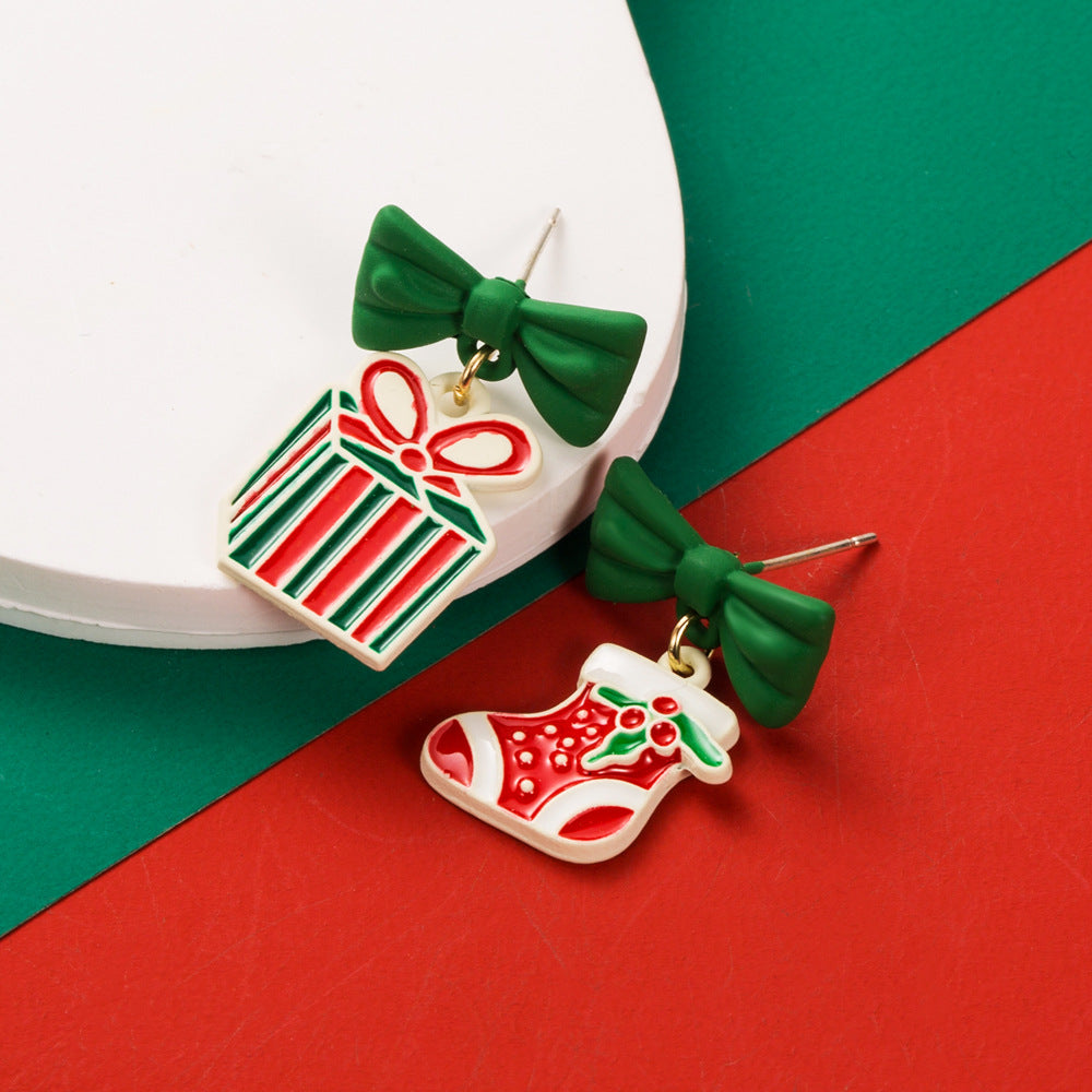 Christmas Motif Enamel Drop Earrings - GiftBox