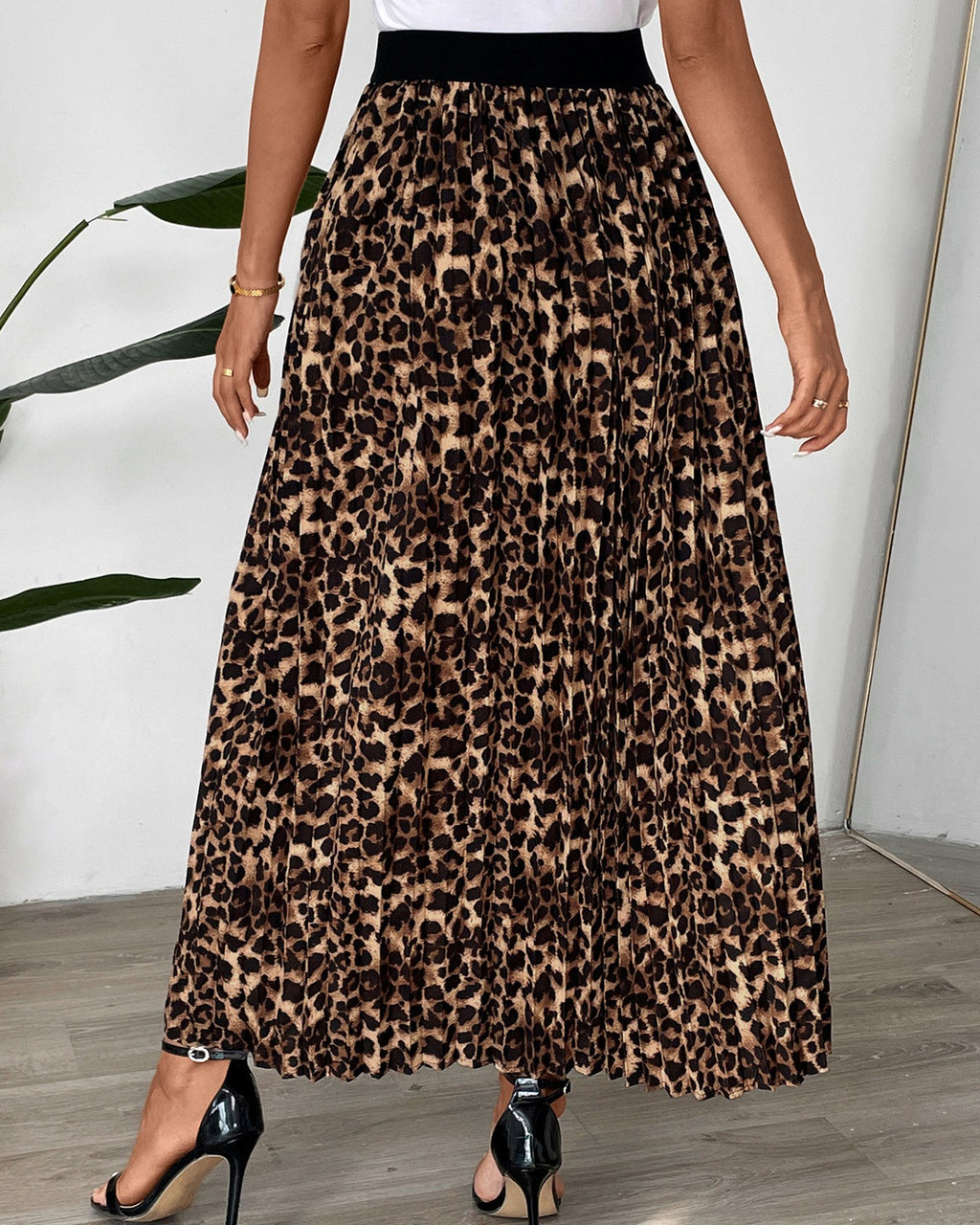 Pleated Leopard Print Maxi Skirt - Leopard