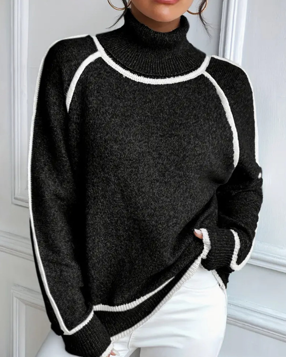 Contrast Piping Turtleneck Knit Sweater - Black