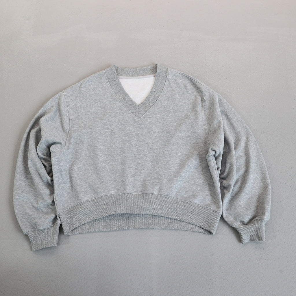 Cropped V Neck Sweatshirt With Ruched Sleeves - Grey - 3