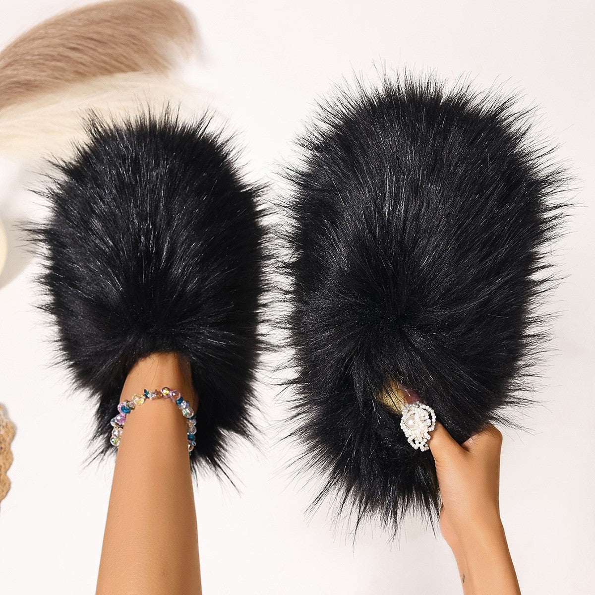 Fluffy Faux Fur Closed Toe Slide Slippers - Black
