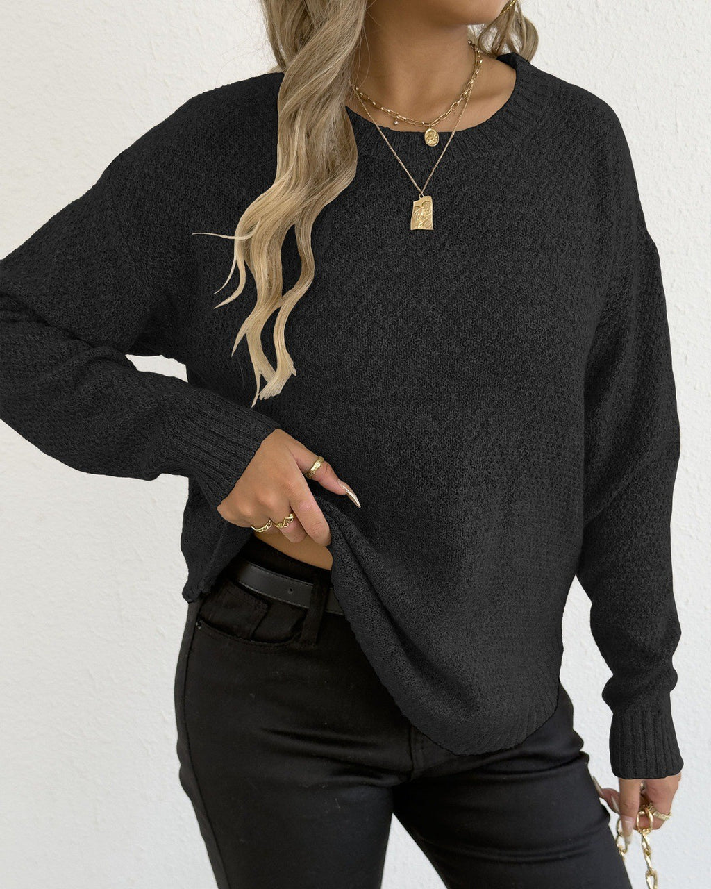 Curved Hem Crew Neck Pullover Sweater - Black