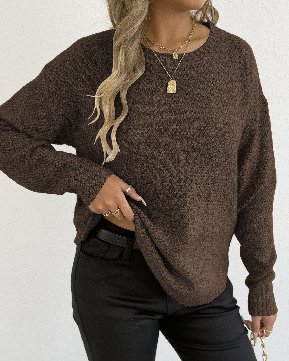 Curved Hem Crew Neck Pullover Sweater - Coffee
