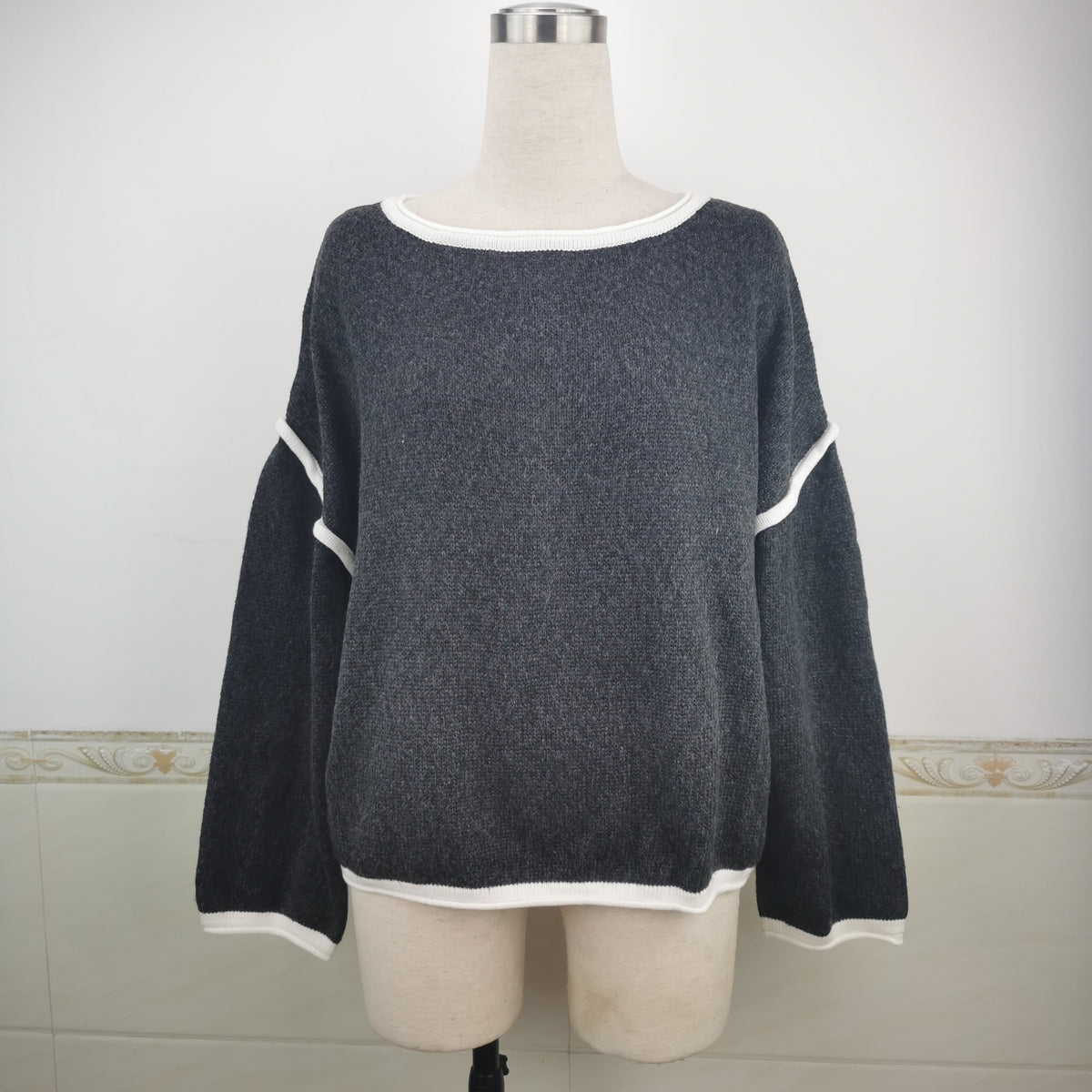 Exposed Seam Slouchy Knit Top - Black - 2