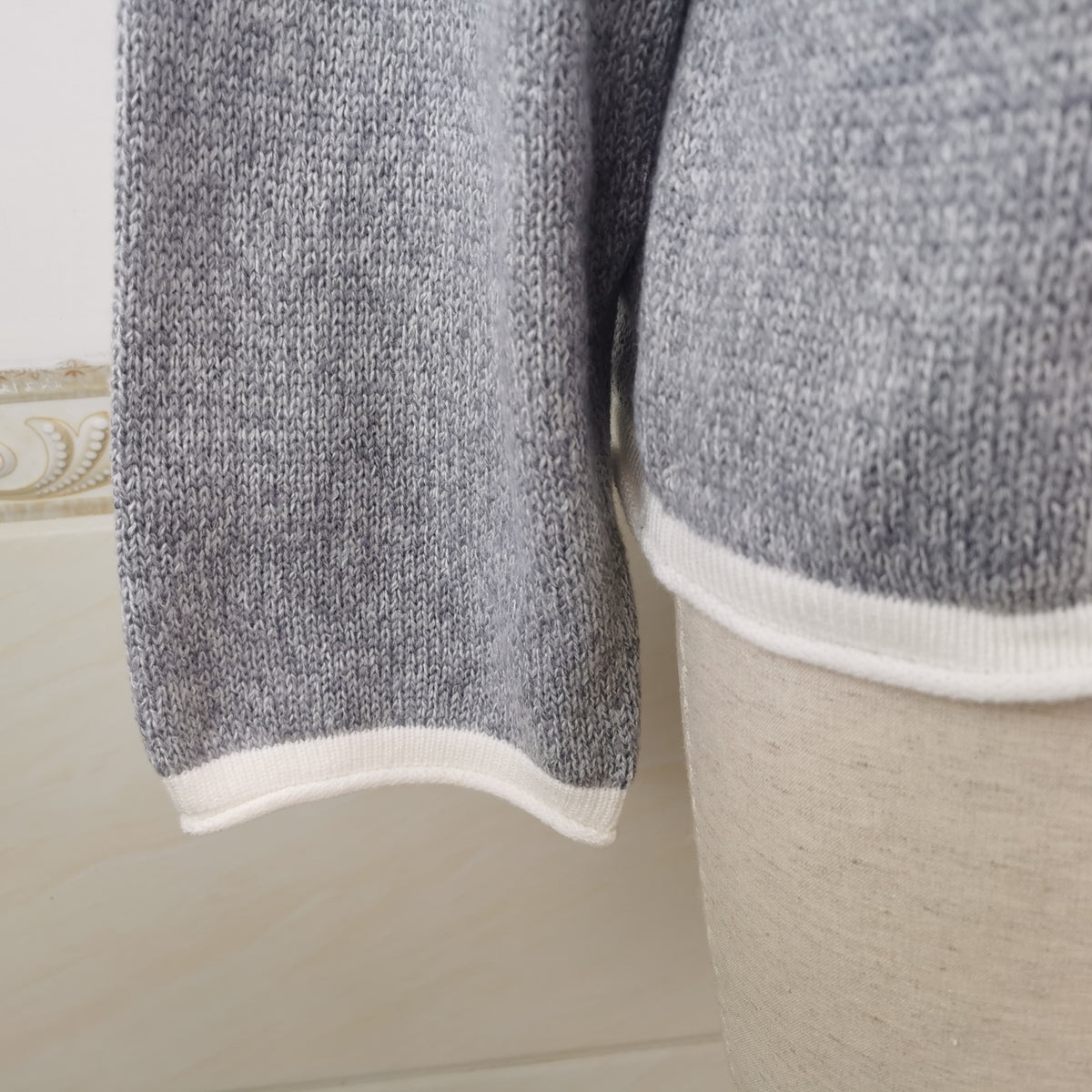 Exposed Seam Slouchy Knit Top - Grey - 7