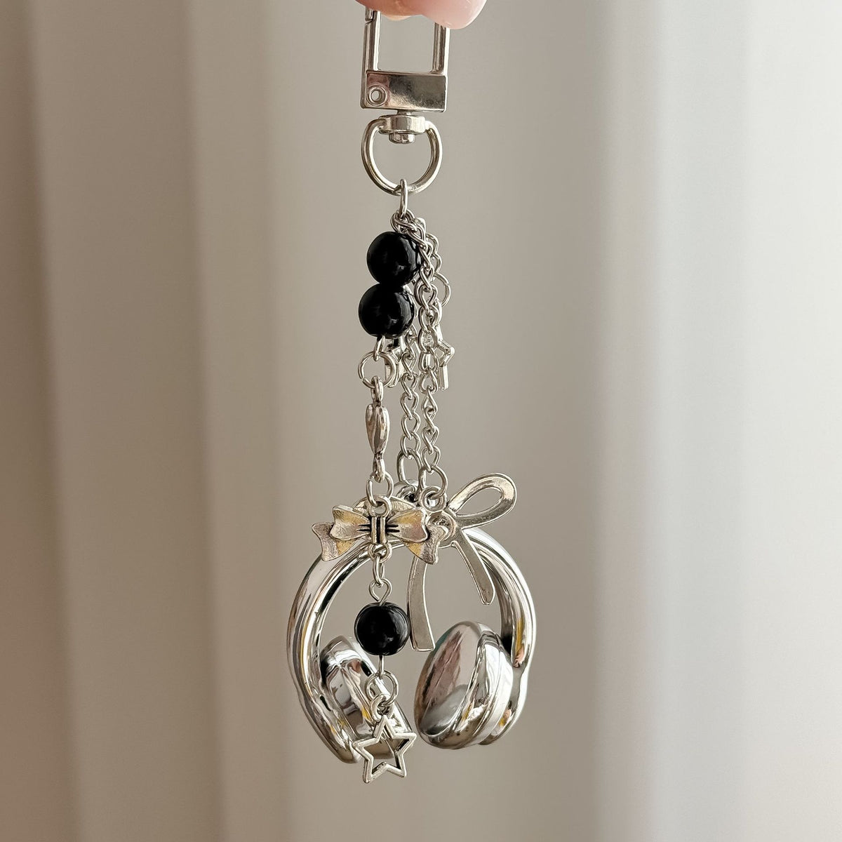 Beaded Bow Keychain With Mini Headphone Charm - Silver