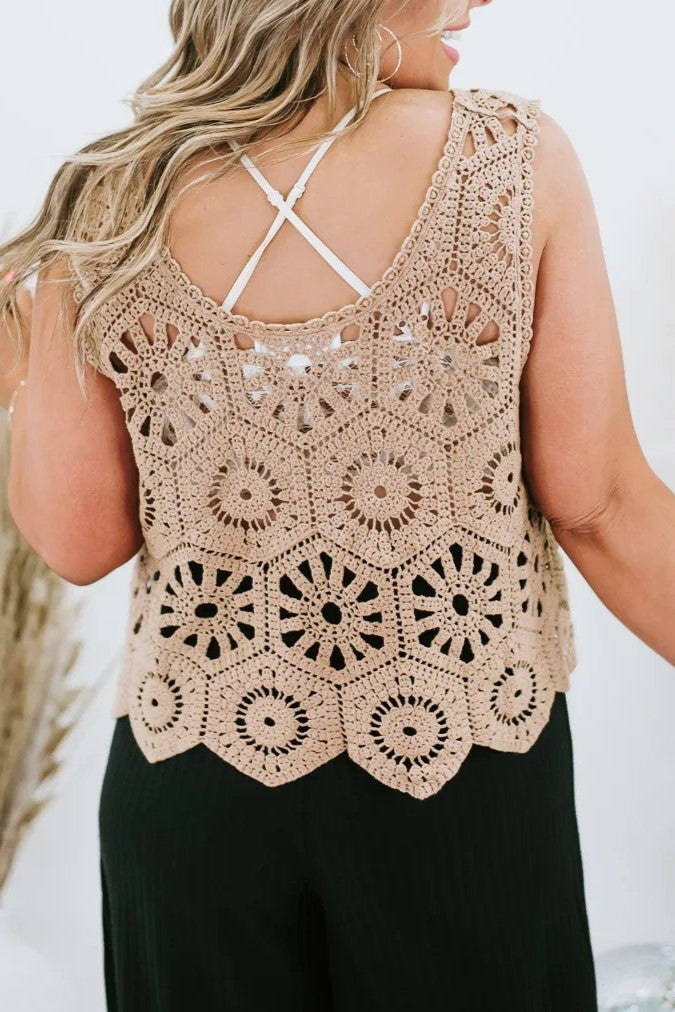 Crochet Lace Scalloped Hem Tank Top - Beige - 3