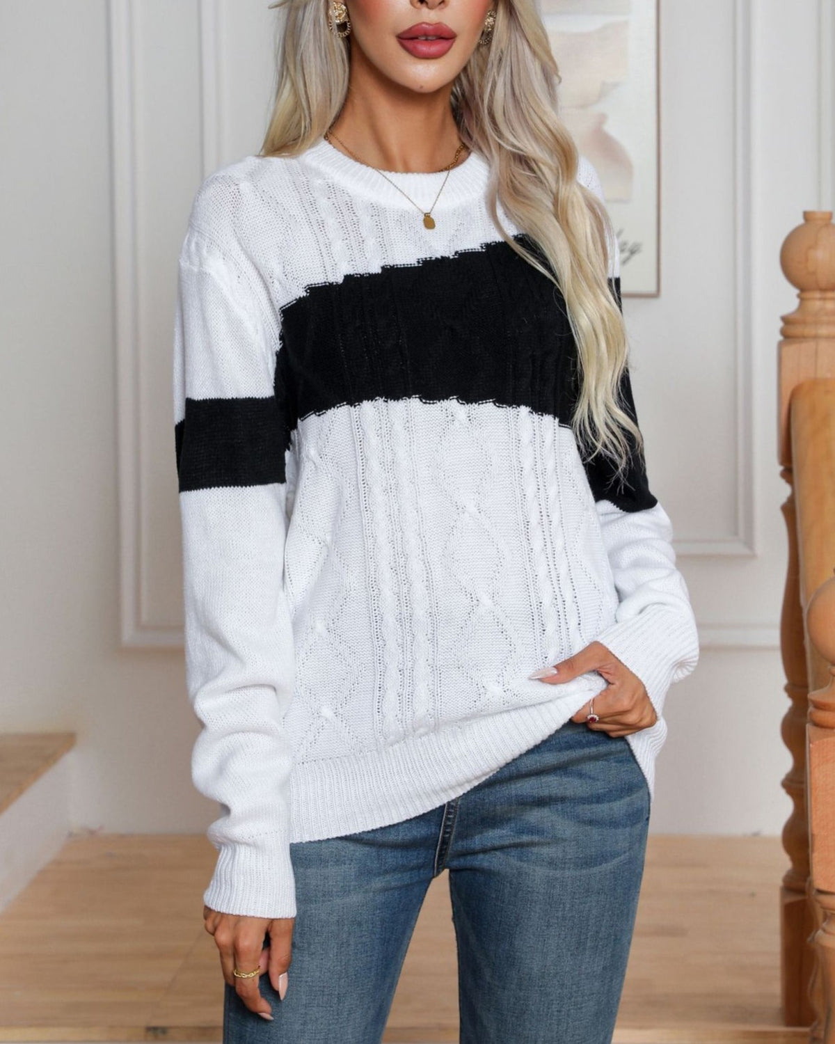 Contrast Stripe Cable Knit Pullover Sweater - White