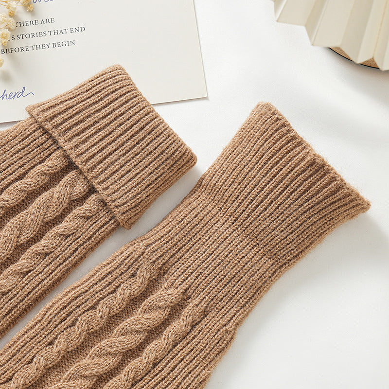 Chunky Cable Knit Touchscreen Winter Gloves - Coffee - 3