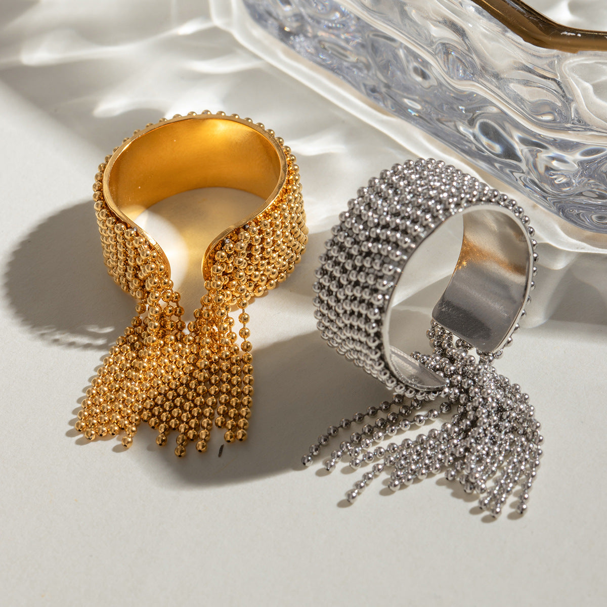 Wide Band Chain Fringe Cocktail Ring - Silvery - 1