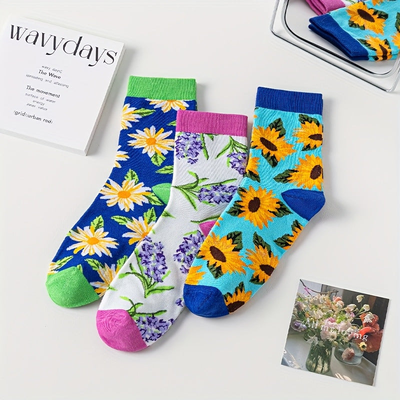 Painted Floral Crew Socks With Ribbed Cuffs - Daisy - 2