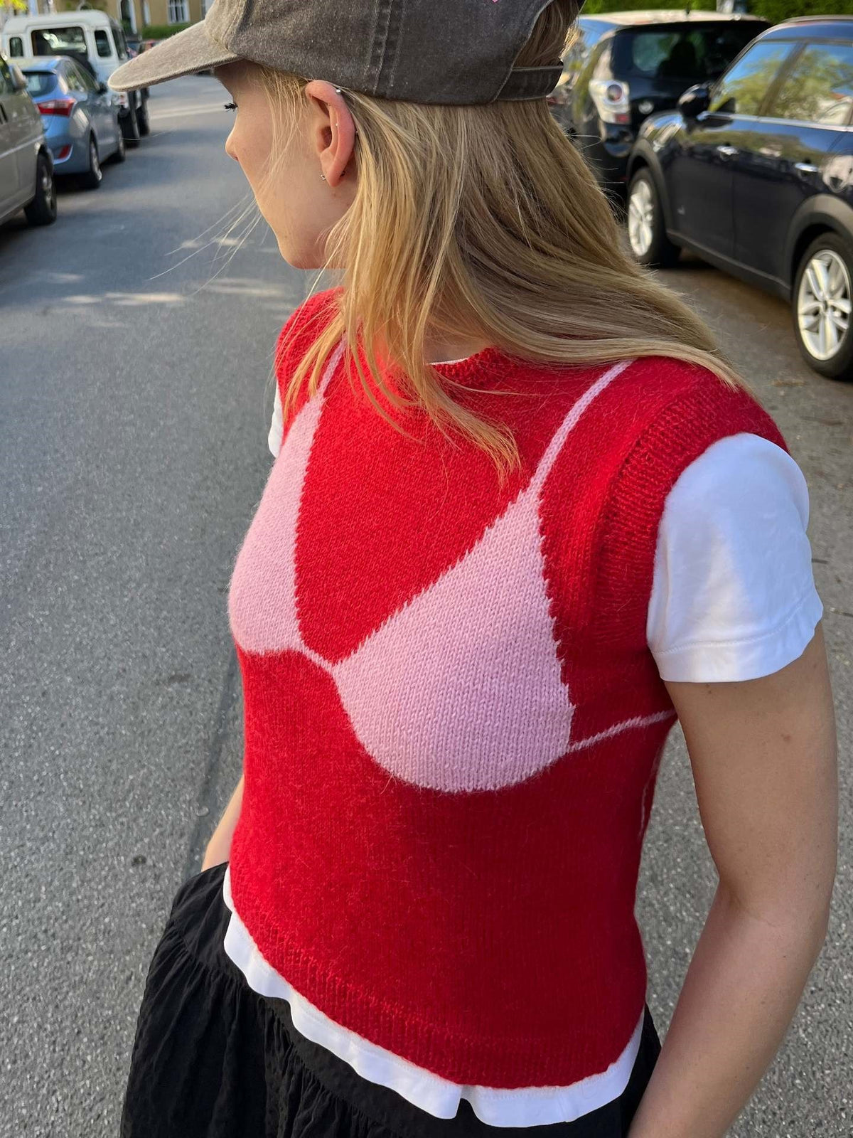 Trompe L'Oeil Bikini Knit Sweater Vest - Red - 2