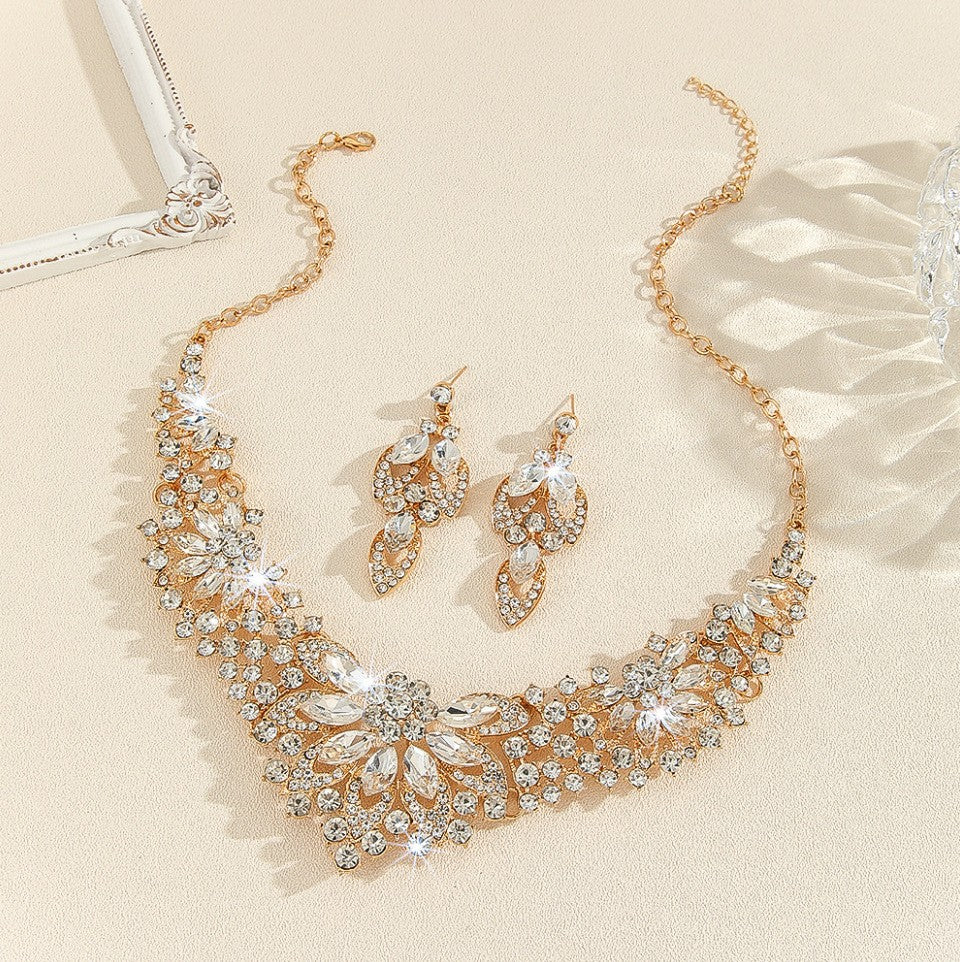 Rhinestone Floral Bib Necklace And Earring Set - Gold Clear