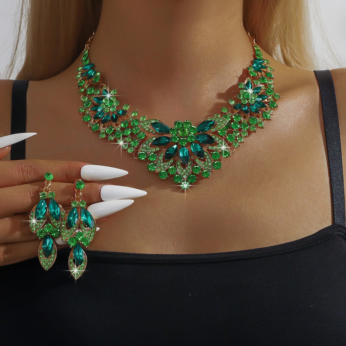 Rhinestone Floral Bib Necklace And Earring Set - Green