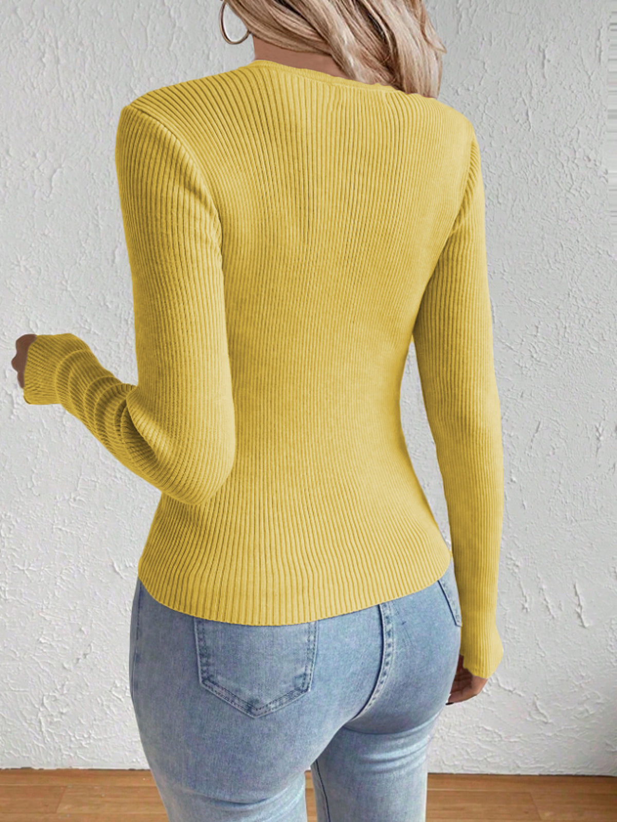 Scalloped V Neck Ribbed Fitted Top - Yellow - 1