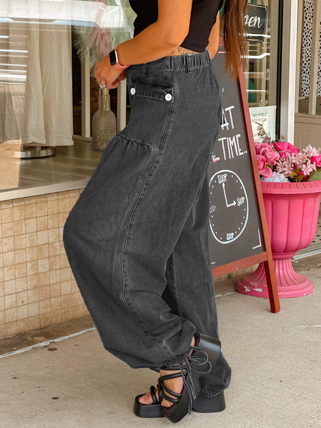 Baggy Wide-Leg Drawstring Hem Jeans - Black - 1