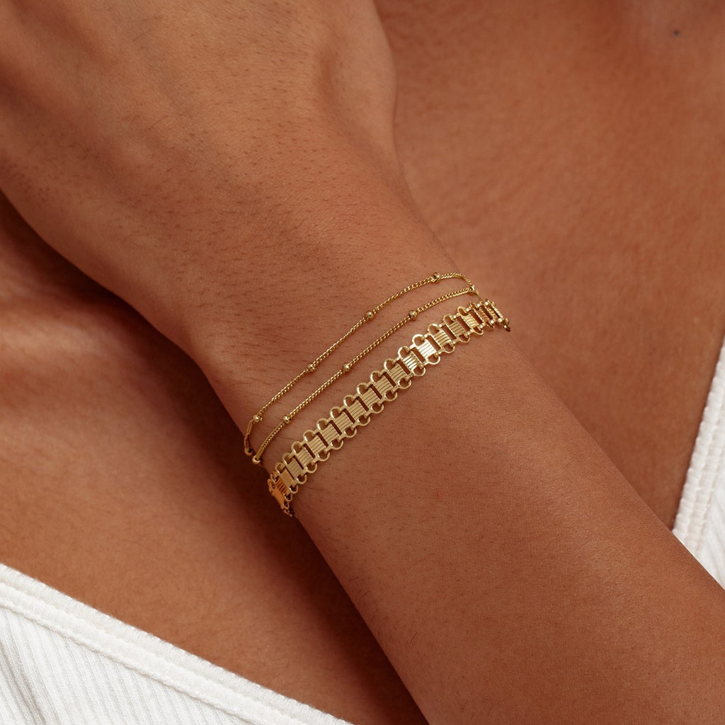 Gold Tone Layered Paperclip Necklace And Bracelet Set